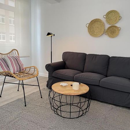 Housingcoruna Riazor Playa La Corogne Extérieur photo